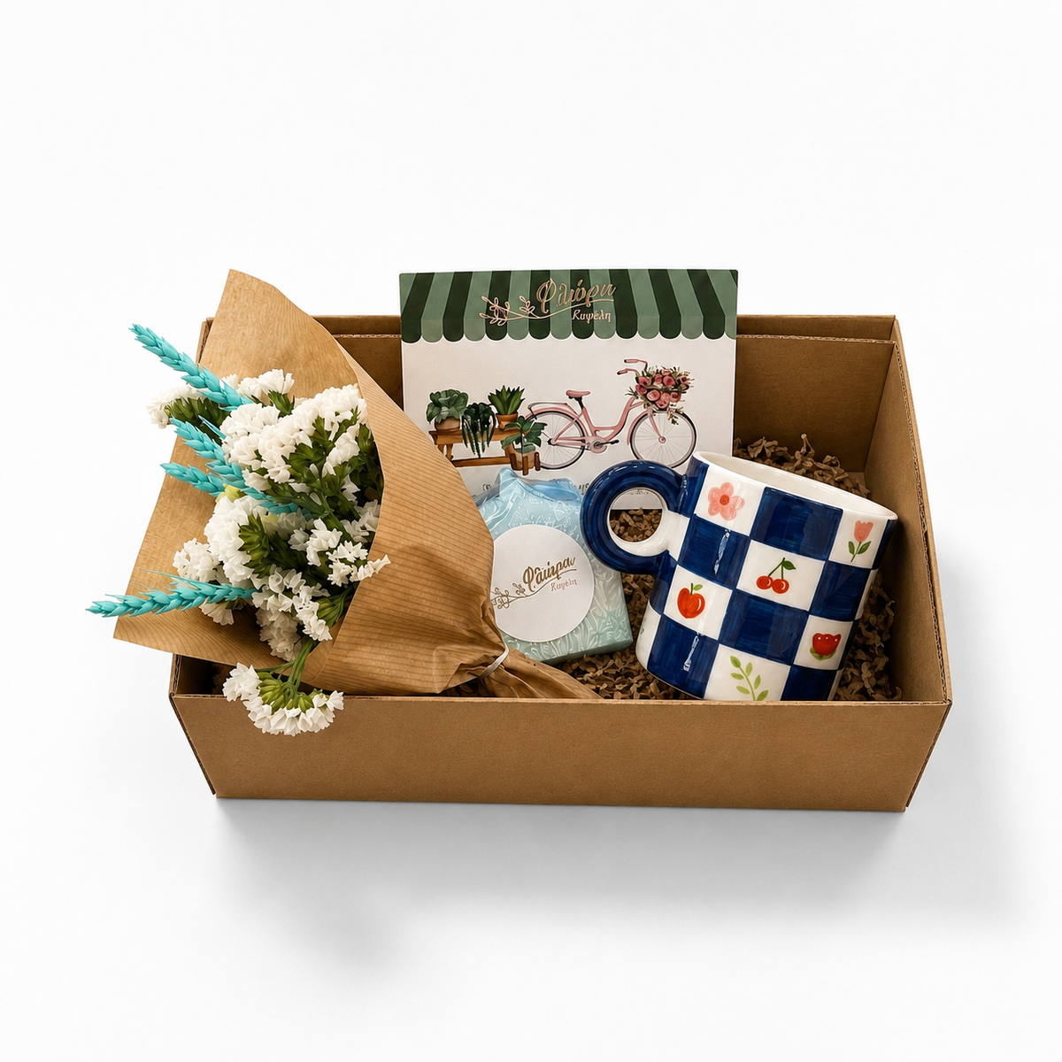 Gift Box με κεραμική κούπα,σαπούνι κ μίνι ανθοδέσμη