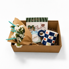 Gift Box με κεραμική κούπα,σαπούνι κ μίνι ανθοδέσμη